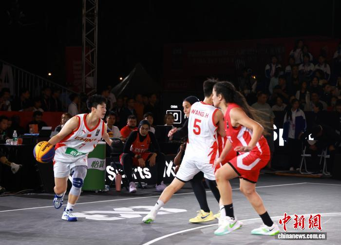 世界杯篮球比赛精彩纷呈,球迷欢欣鼓舞! 世界杯篮球比赛精彩纷呈,球迷欢欣鼓舞!