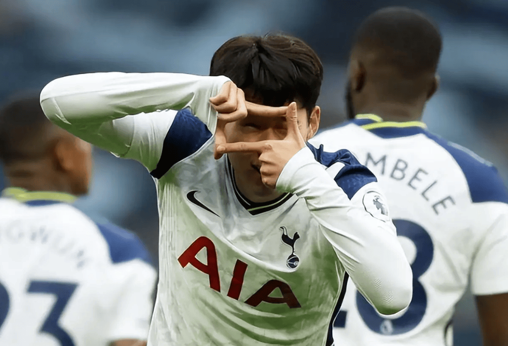 托特纳姆热刺卫军防守有力,取得胜利 托特纳姆热刺卫军防守有力,取得胜利