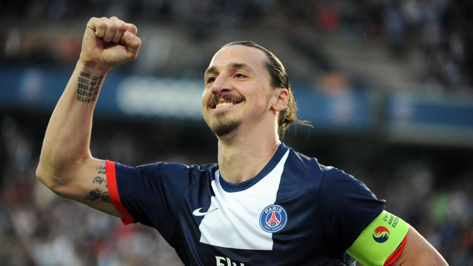 德甲争冠战之夜，克瓦拉茨赫利亚统治全场