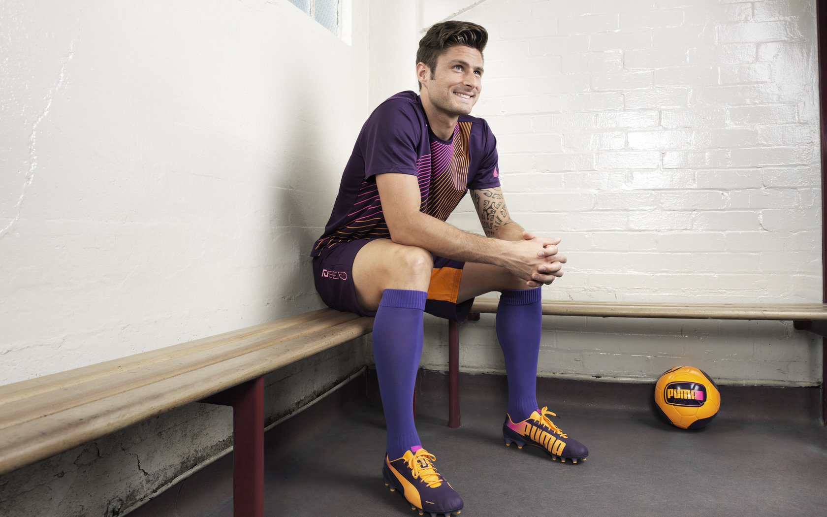 黄潜奇迹夜，努涅斯生涯巅峰之作，比利亚雷亚尔力克米兰书写欧战新章